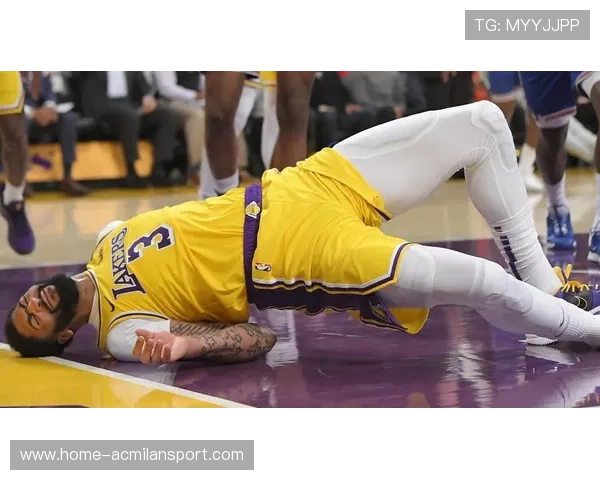 戴维斯篮下绝杀,洛杉矶收获关键三分